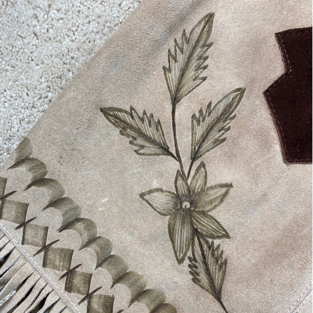 Vintage Mexican pyrography suede cape hand-burned floral motifs and fringe trim - Picture 3 of 11